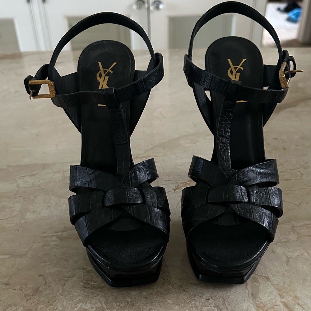 Black gator print YSL heel